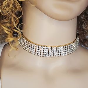 Dazzling Costome Gold Choker